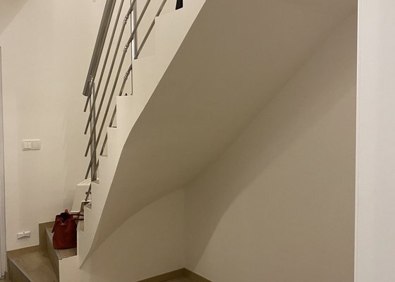 Skříň pod schody