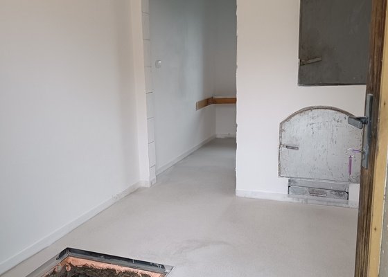 Rekonstrukce dílny - betonová podlaha vyspravení stěn.